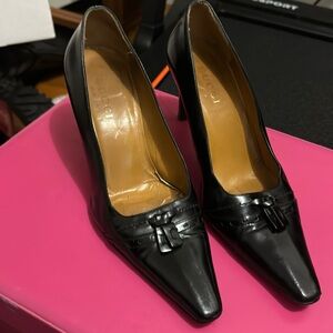 Gucci Black Leather Pumps Size 37 1/2